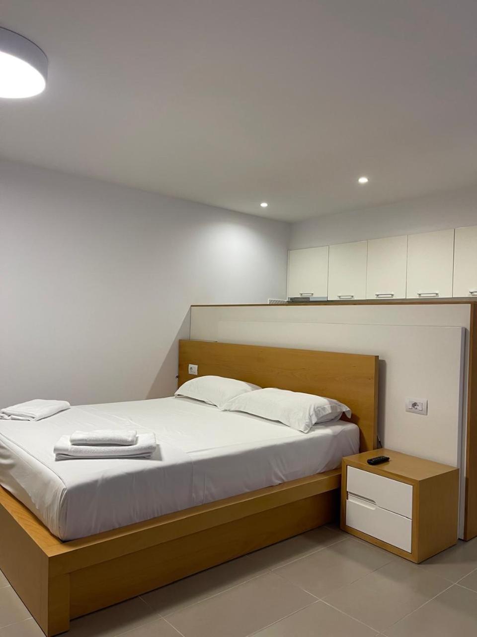 Sunrise Luxury Apartments Sarandë 외부 사진